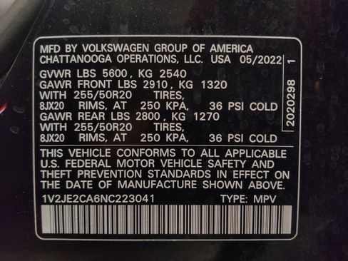 Used 2022 Volkswagen Atlas Cross Sport SE FWD image 33