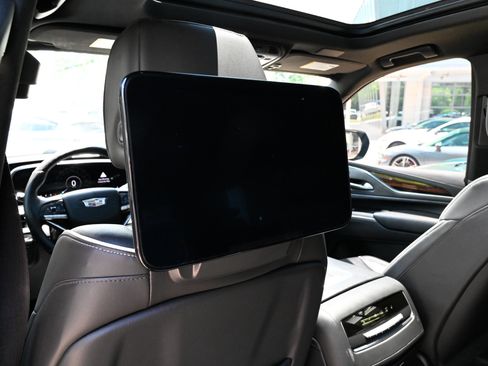 Used 2021 Cadillac Escalade ESV Premium Luxury AWD/4WD image 39