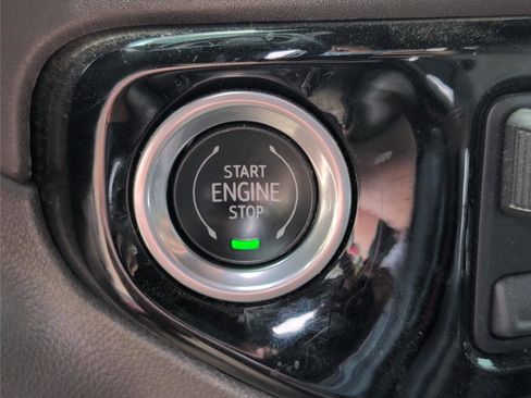 Used 2023 Chevrolet Silverado 1500 LTZ AWD/4WD image 21