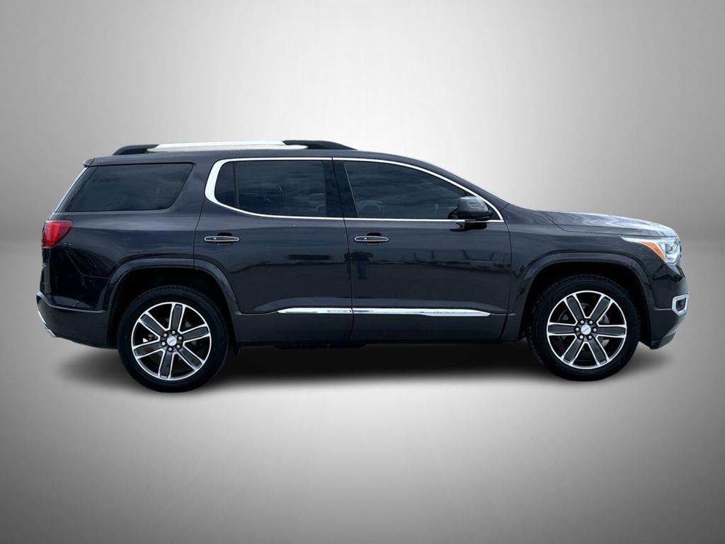 Used 2019 GMC Acadia Denali w/ Technology Package AWD/4WD image 4