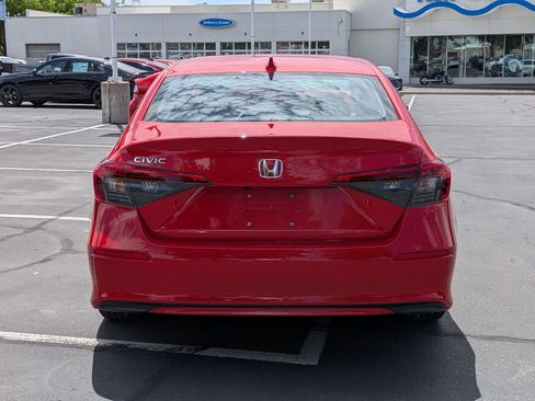 Used 2023 Honda Civic EX image 7