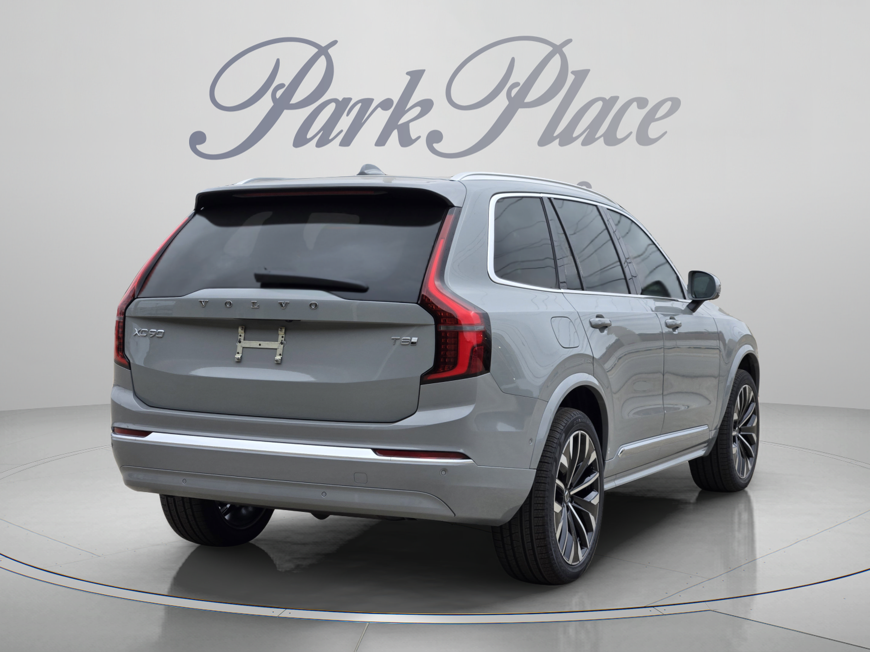 New 2026 Volvo XC90 T8 Plus AWD/4WD image 6