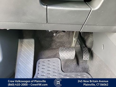 Certified 2023 Volkswagen Taos SE image 39