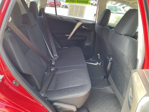 Used 2015 Toyota RAV4 XLE AWD/4WD image 34