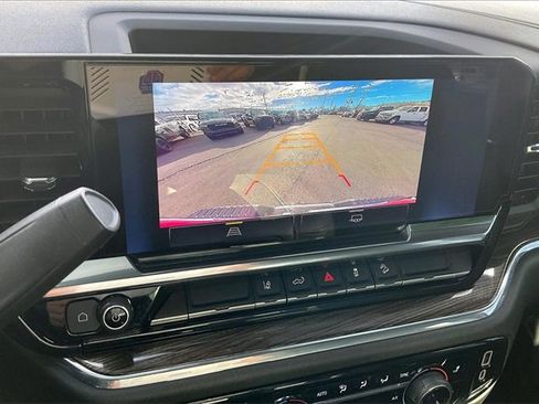 Used 2024 Chevrolet Silverado 2500 LT image 23