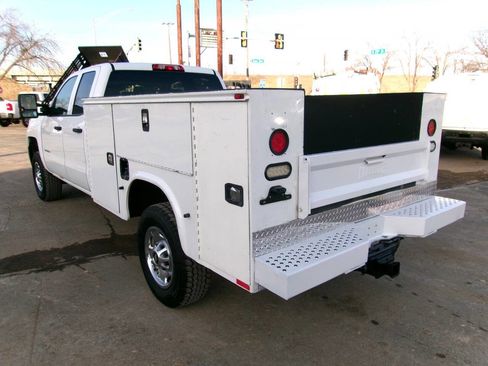 Used 2017 Chevrolet Silverado 2500 W/T w/ WT Convenience Package image 3