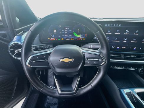 Used 2024 Chevrolet Equinox EV LT FWD image 10