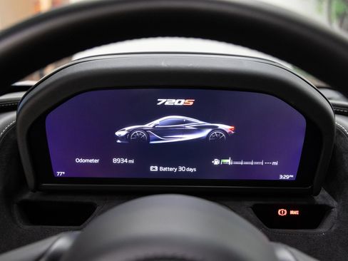 Used 2019 McLaren 720S Luxury RWD image 14
