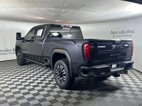 Used 2025 GMC Sierra 2500 Denali Ultimate AWD/4WD image 5