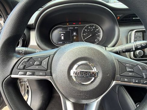 Used 2020 Nissan Kicks SV FWD image 15