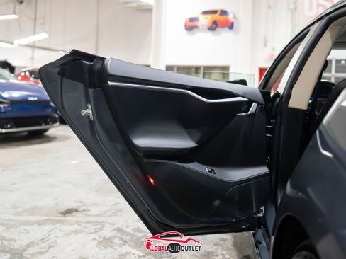 Used 2014 Tesla Model S 60 image 37