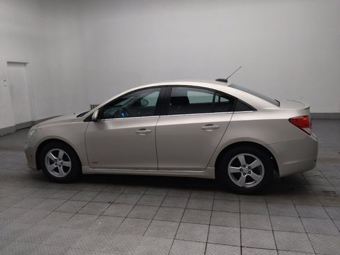 Used 2016 Chevrolet Cruze LT FWD image 3