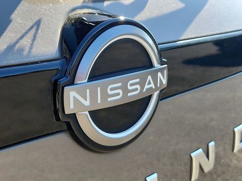 Certified 2023 Nissan Pathfinder Platinum w/ Cargo Package FWD image 34