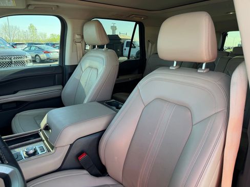 Used 2024 Ford Expedition Max Limited image 14