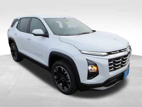 New 2026 Chevrolet Equinox LT w/ Convenience Package II image 8