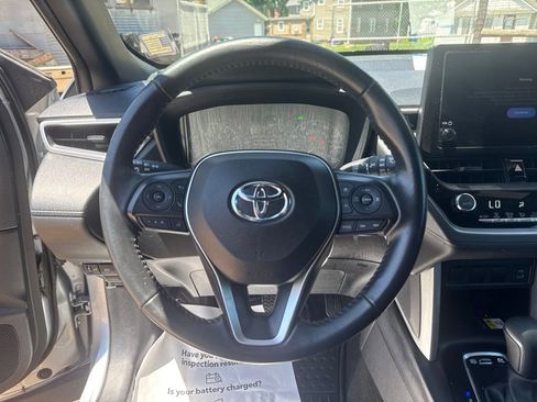Used 2023 Toyota Corolla Cross AWD Hybrid image 13