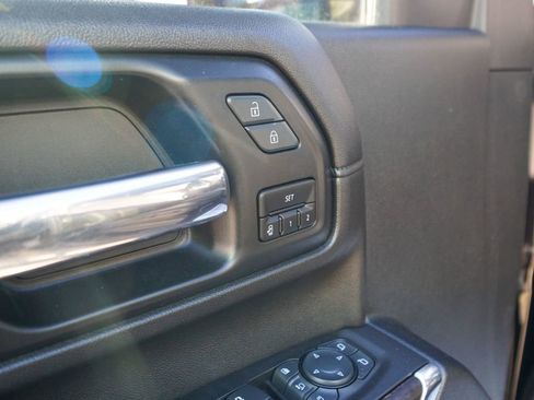 Used 2020 GMC Sierra 2500 Denali w/ Denali Ultimate Package image 19