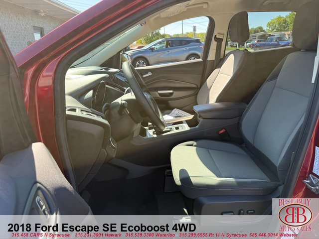 Used 2018 Ford Escape SE w/ SE Sync 3 Package AWD/4WD image 11