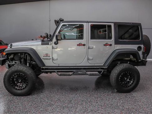 Used 2014 Jeep Wrangler Unlimited Sport w/ Quick Order Package 24S AWD/4WD image 3