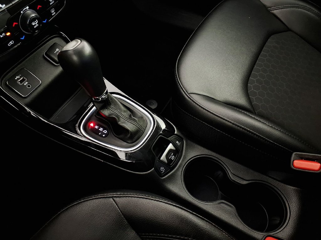 Used 2019 Jeep Compass Latitude FWD image 21