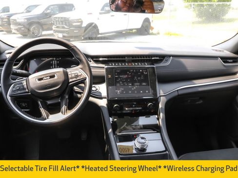 New 2025 Jeep Grand Cherokee Altitude image 16