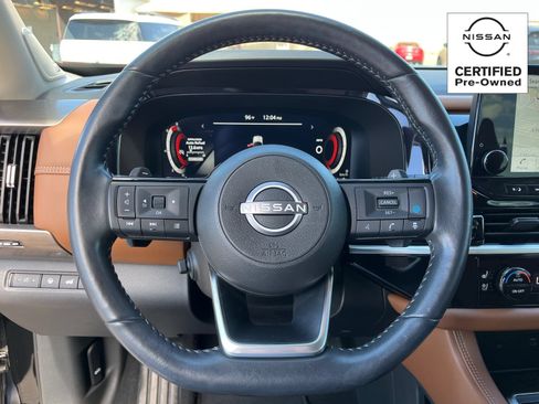 Certified 2023 Nissan Pathfinder Platinum FWD image 18