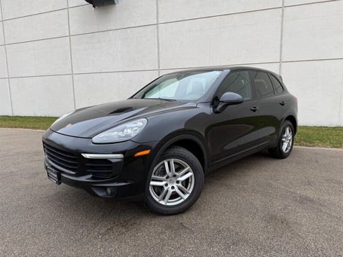 Used 2016 Porsche Cayenne image 1