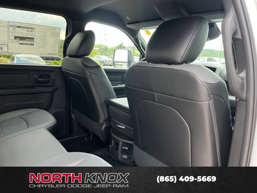 New 2026 RAM 5500 Tradesman AWD/4WD image 21