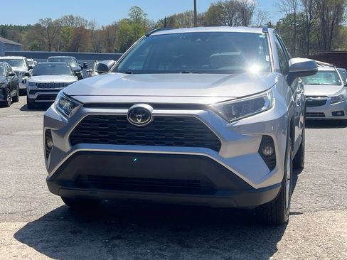 Used 2020 Toyota RAV4 XLE w/ Carpet Mat Package AWD/4WD image 1
