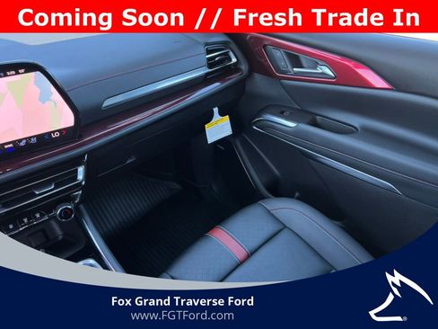 Used 2024 Chevrolet Traverse RS w/ LPO, Floor Liner Package AWD/4WD image 32