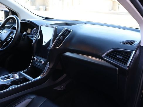 Used 2022 Ford Edge Titanium w/ Equipment Group 301A image 17