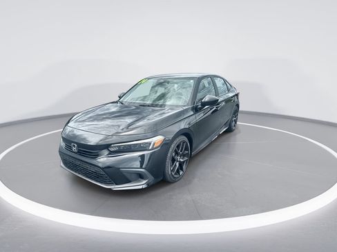 Used 2024 Honda Civic Sport image 4