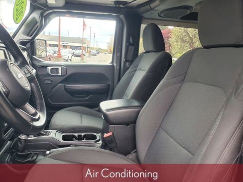 Used 2020 Jeep Wrangler Sport AWD/4WD image 9