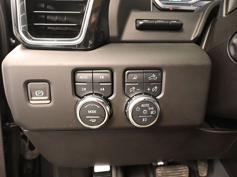 Used 2023 GMC Sierra 1500 Denali Ultimate image 39