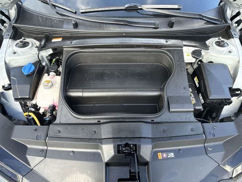 Used 2023 Hyundai Ioniq 6 SEL RWD image 12