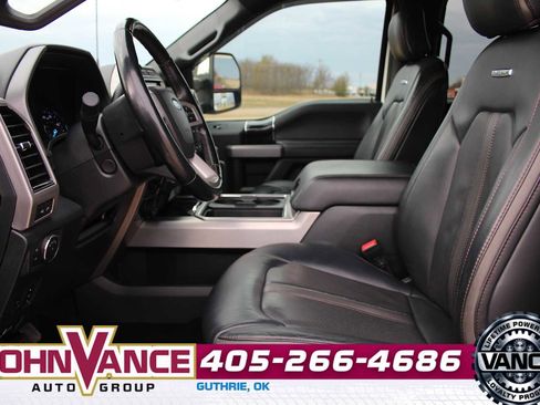 Used 2022 Ford F450 Platinum w/ FX4 Off-Road Package image 28