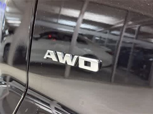 Used 2019 Cadillac XT4 Premium Luxury w/ Technology Package image 11