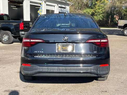 Used 2023 Volkswagen Jetta SE w/ Panoramic Sunroof Package image 26