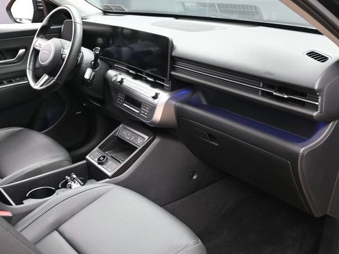 Used 2024 Hyundai Kona Limited FWD image 33