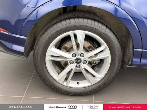 Certified 2023 Audi Q3 2.0T Premium w/ Convenience Package AWD/4WD image 7