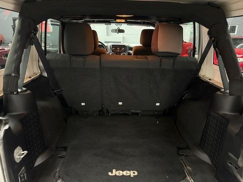 Used 2012 Jeep Wrangler Unlimited Sport AWD/4WD image 13