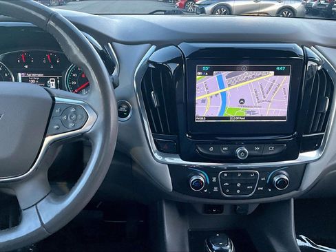 Used 2018 Chevrolet Traverse LT image 6