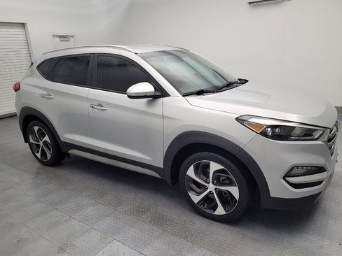 Used 2017 Hyundai Tucson Limited FWD image 11