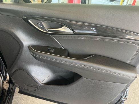 Used 2023 Buick Envision Preferred image 40