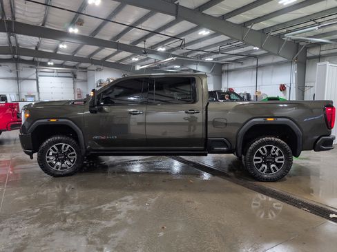 Used 2022 GMC Sierra 3500 AT4 w/ AT4 Preferred Package image 5
