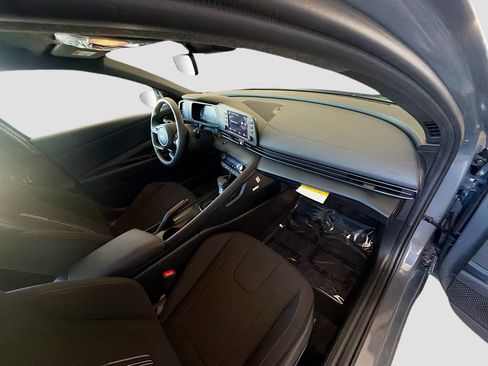 Certified 2026 Hyundai Elantra Sport FWD image 29
