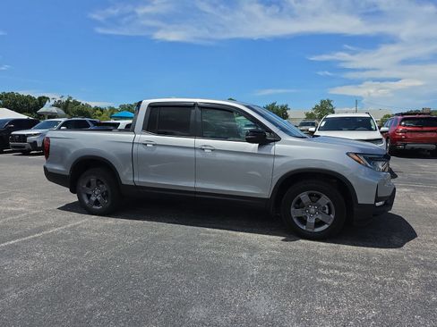 Certified 2024 Honda Ridgeline TrailSport image 2