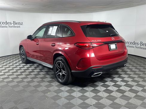 Certified 2025 Mercedes-Benz GLC 300 4MATIC image 5