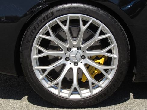 Certified 2022 Mercedes-Benz SL 63 AMG 4MATIC w/ Driver Assistance Package image 30