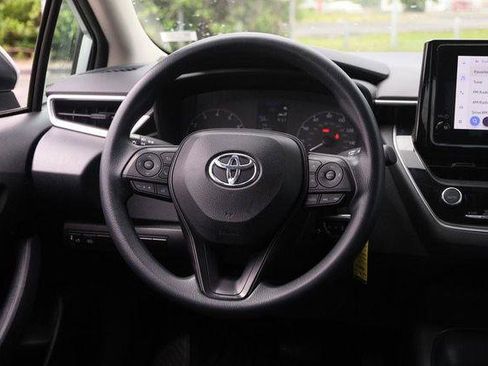 Used 2024 Toyota Corolla LE FWD image 20